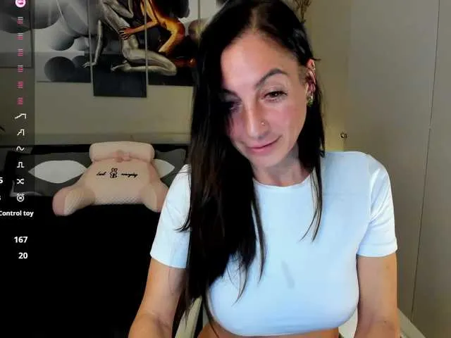 Live sex webcam photo for IrinkaGata #290955819