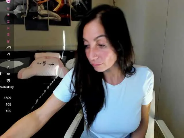 Live sex webcam photo for IrinkaGata #290957502