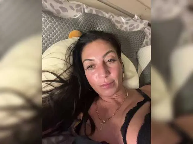 Live sex webcam photo for IrinkaGata #291176696