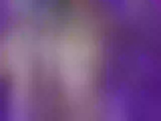 Live sex webcam photo for Iris22 #290898492