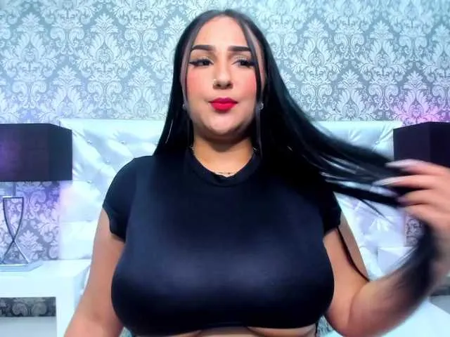 Live sex webcam photo for IrisEvans #274143033