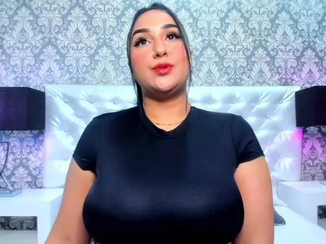 Live sex webcam photo for IrisEvans #274325438