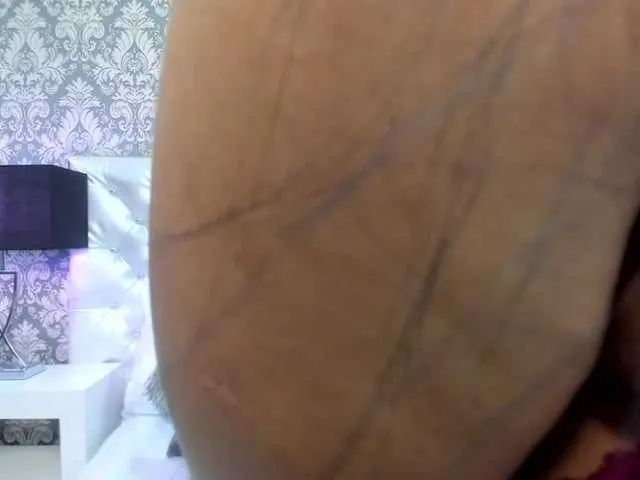 Live sex webcam photo for IrisEvans #274609292