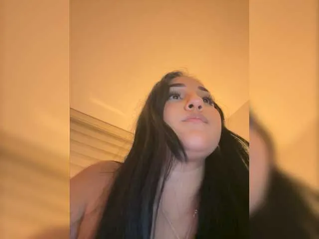 Live sex webcam photo for IrisEvans #275612448