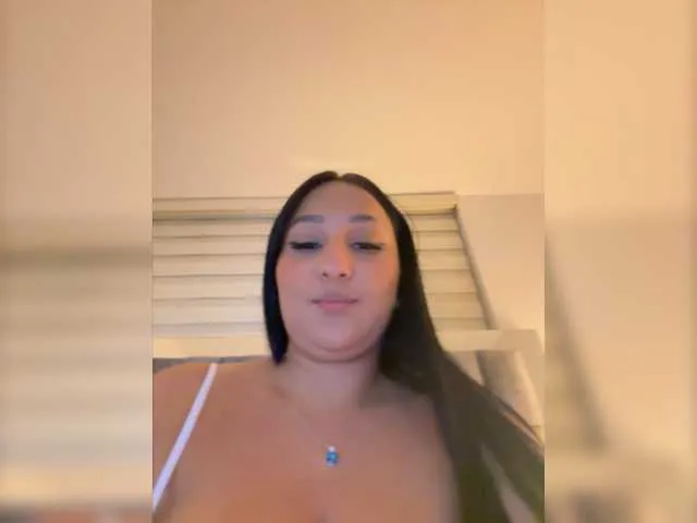 Live sex webcam photo for IrisEvans #275718380