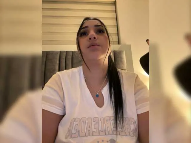 Live sex webcam photo for IrisEvans #276592008