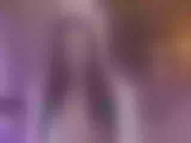 Live sex webcam photo for IrisMonn #291363995
