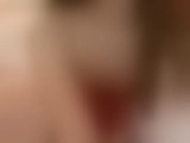 Live sex webcam photo for IrisMonn #293470615