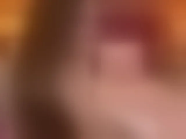 Live sex webcam photo for IrisMonn #293541629