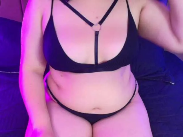 Live sex webcam photo for IrisRoses #293672119