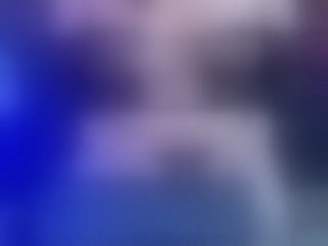 Live sex webcam photo for IrisRoses #293763319