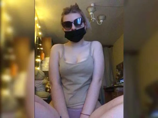 Live sex webcam photo for Irish8m #271727267