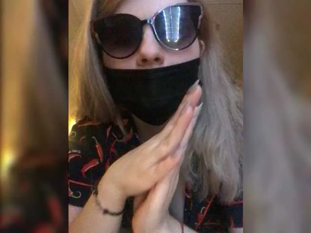 Live sex webcam photo for Irish8m #271788109