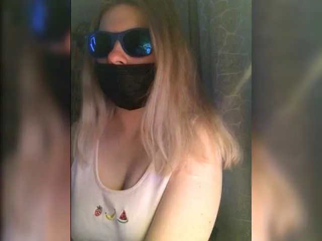 Live sex webcam photo for Irish8m #271938638