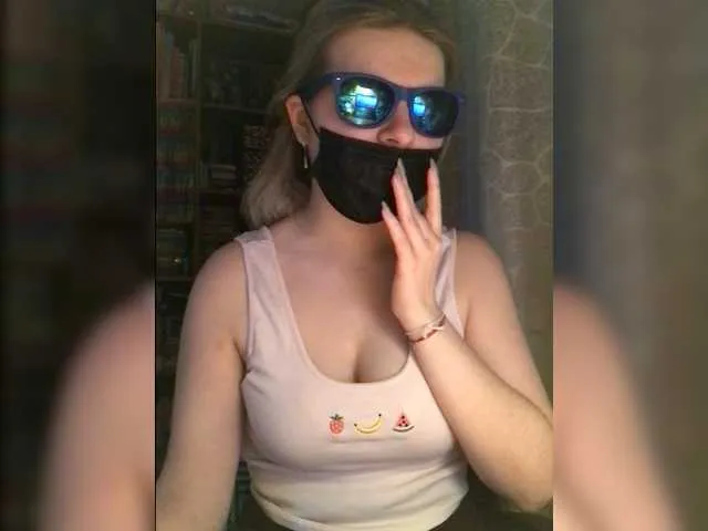 Live sex webcam photo for Irish8m #271949151