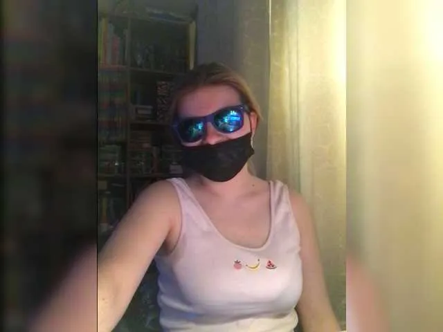 Live sex webcam photo for Irish8m #271972567
