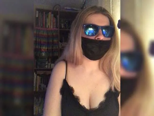 Live sex webcam photo for Irish8m #272311324