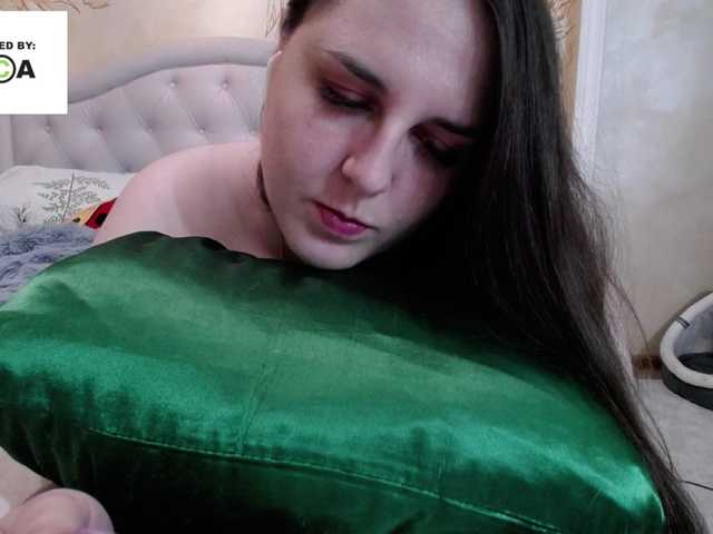 Live sex webcam photo for Irishka14 #277095229