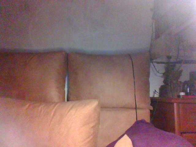 Live sex webcam photo for Iriska838 #272207888