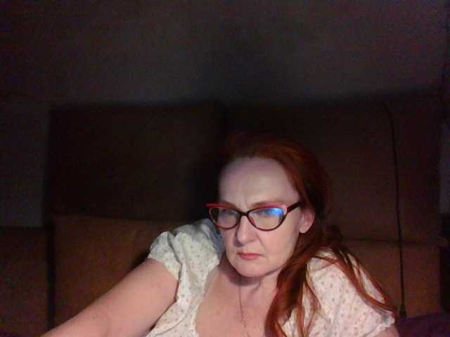 Live sex webcam photo for Iriska838 #272243455