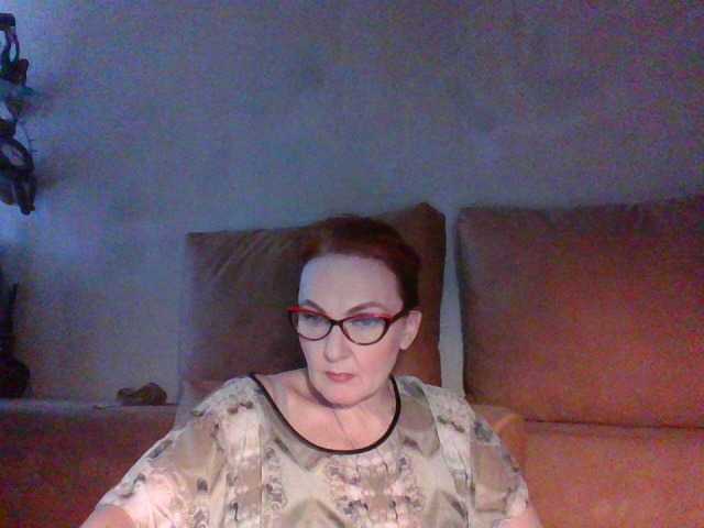 Live sex webcam photo for Iriska838 #272329786