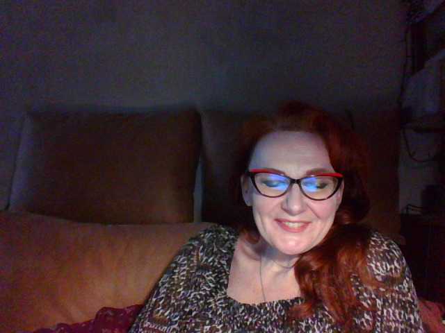 Live sex webcam photo for Iriska838 #272371812