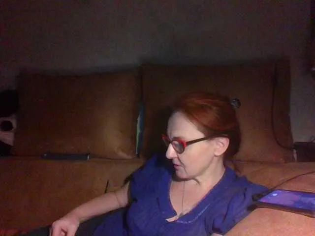 Live sex webcam photo for Iriska838 #272416631