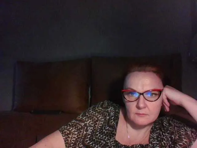 Live sex webcam photo for Iriska838 #272436596