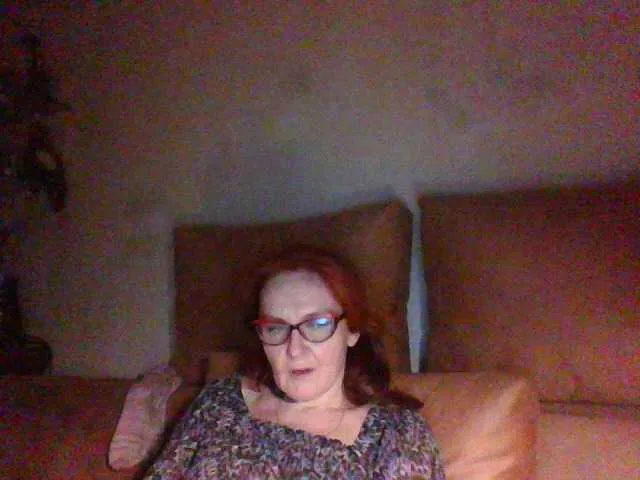 Live sex webcam photo for Iriska838 #272456851