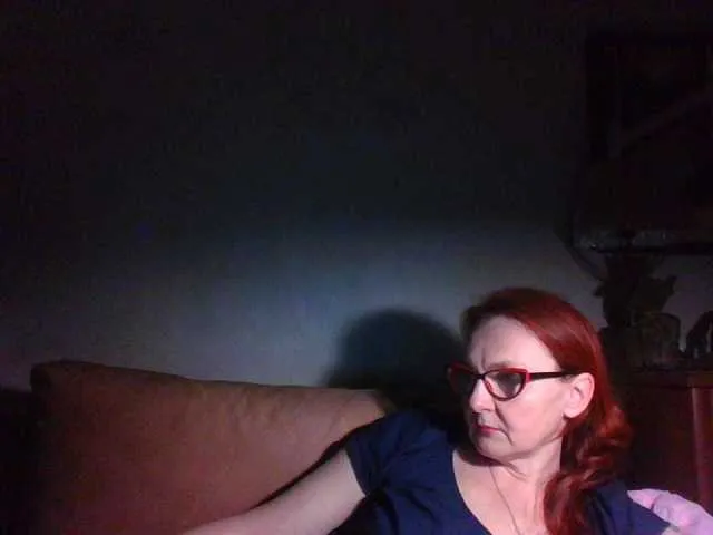 Live sex webcam photo for Iriska838 #273066231