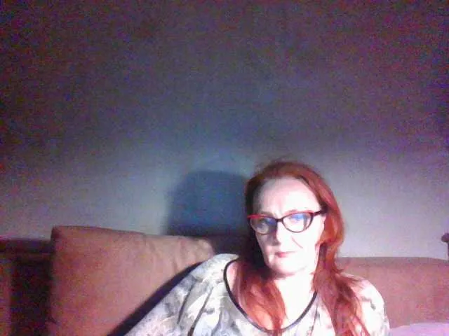 Live sex webcam photo for Iriska838 #273076635