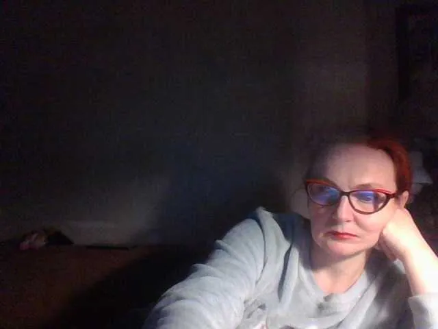 Live sex webcam photo for Iriska838 #273312910