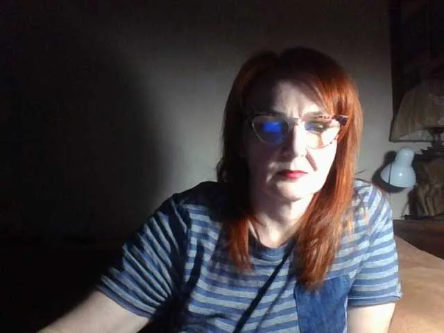 Live sex webcam photo for Iriska838 #273381260