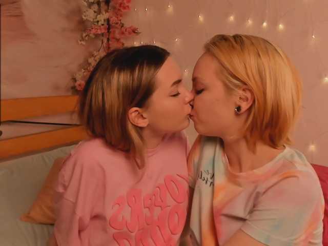 Live sex webcam photo for IroidaNency #273498086