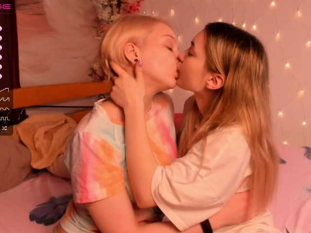 Live sex webcam photo for IroidaNency #273592981