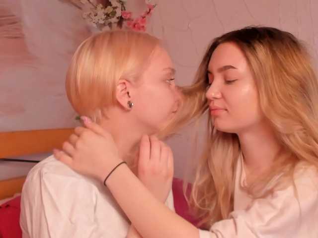 Live sex webcam photo for IroidaNency #273615152