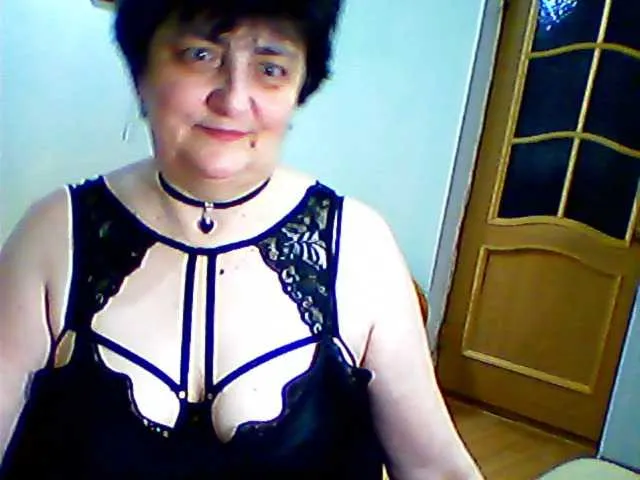 Live sex webcam photo for IsXLoves #288077892