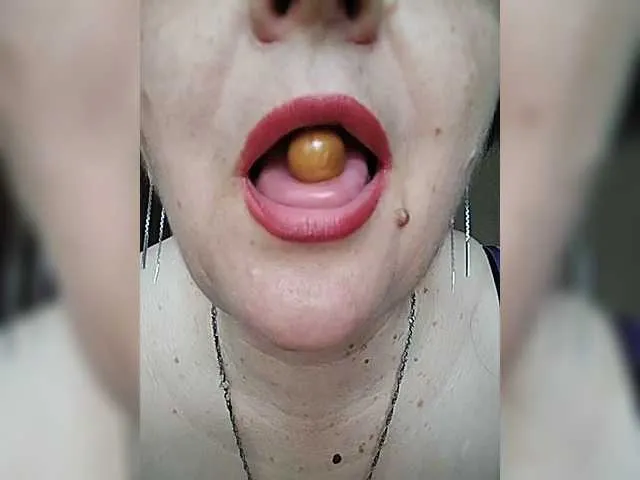 Live sex webcam photo for IsXLoves #291425365