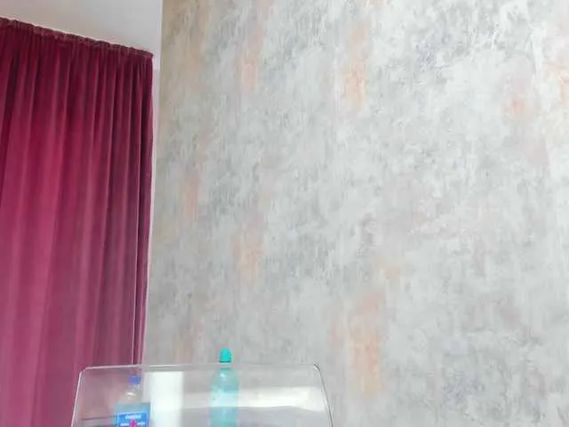 Live sex webcam photo for Isa-Bellee #277638004
