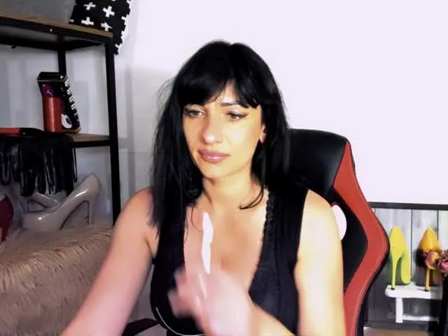 Live sex webcam photo for IsabelAmore #276066940