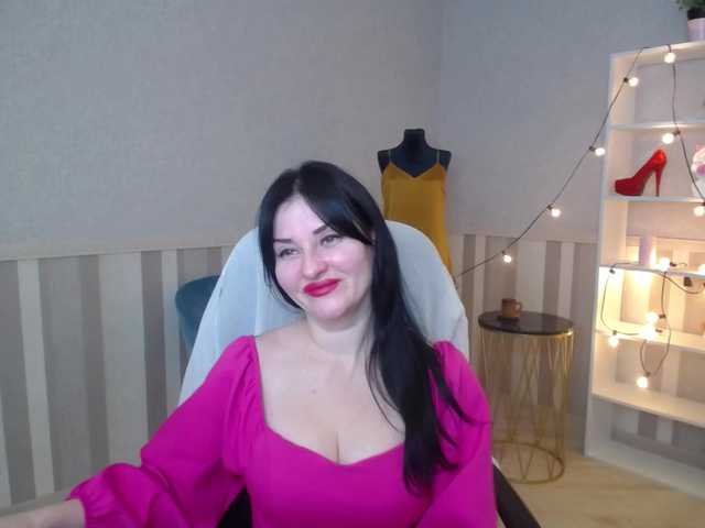 Live sex webcam photo for IsabelDefoe #278267457