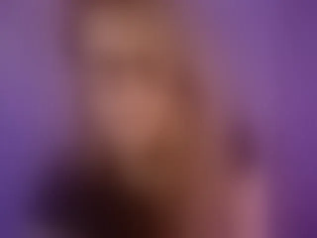 Live sex webcam photo for Isabela-Ross #292603477