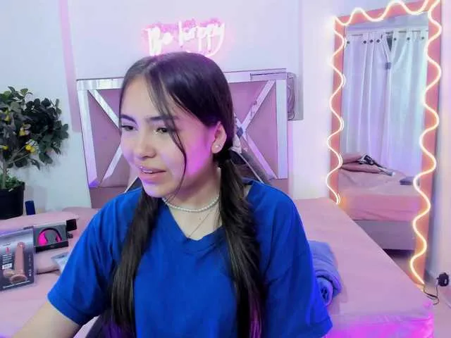 Live sex webcam photo for Isabela-tay #292261393