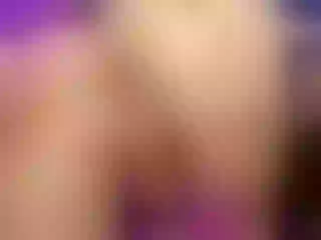 Live sex webcam photo for Isabeldoll9 #291356838