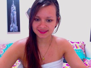 Live sex webcam photo for isabella-77 #154098222