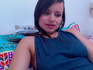 Live sex webcam photo for isabella-77 #154718288