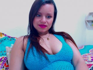 Live sex webcam photo for isabella-77 #154863476