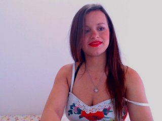 Live sex webcam photo for isabella-77 #157372628