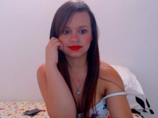 Live sex webcam photo for isabella-77 #157390413