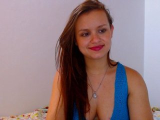 Live sex webcam photo for isabella-77 #161224926